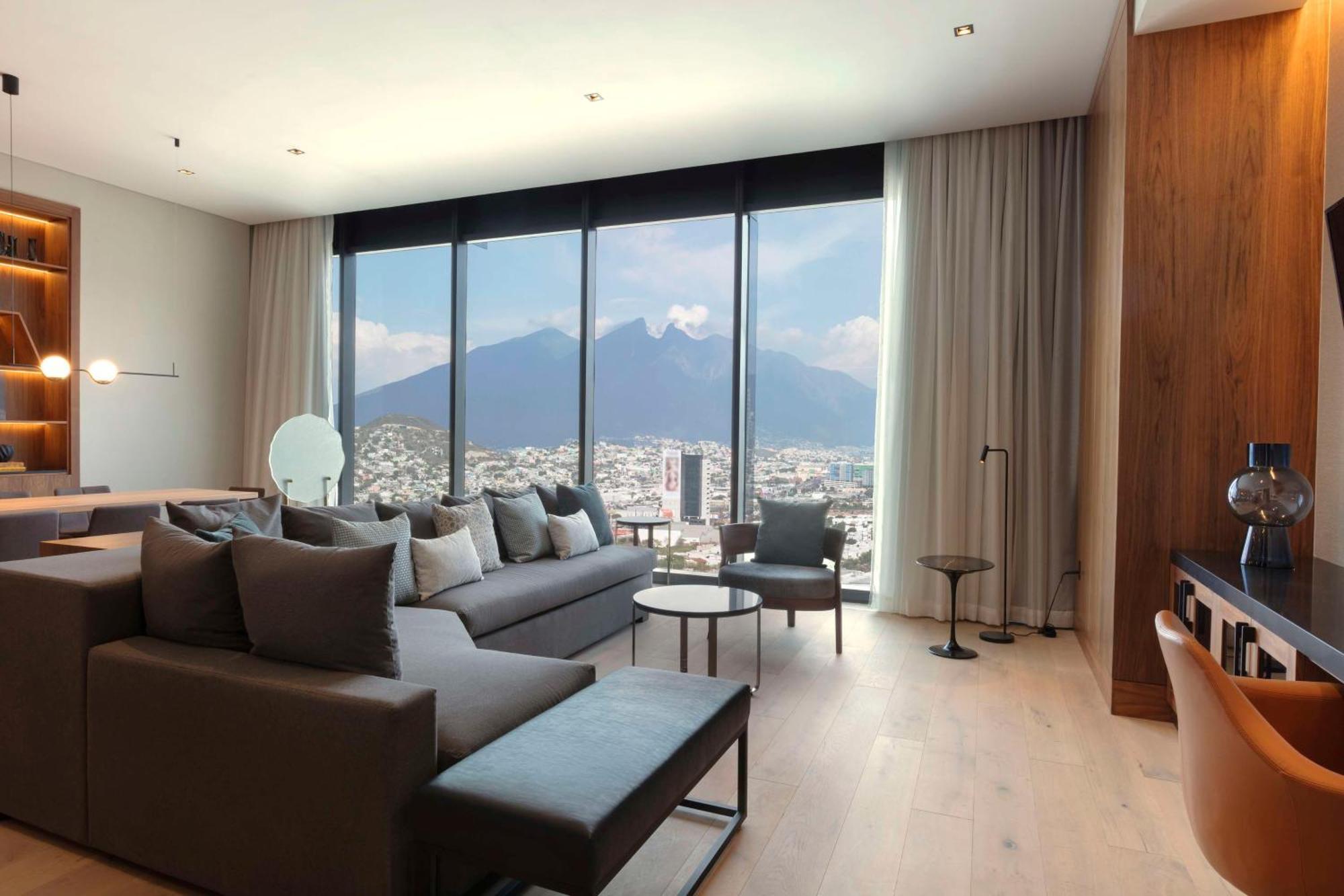 Hilton Monterrey Valle Exterior photo